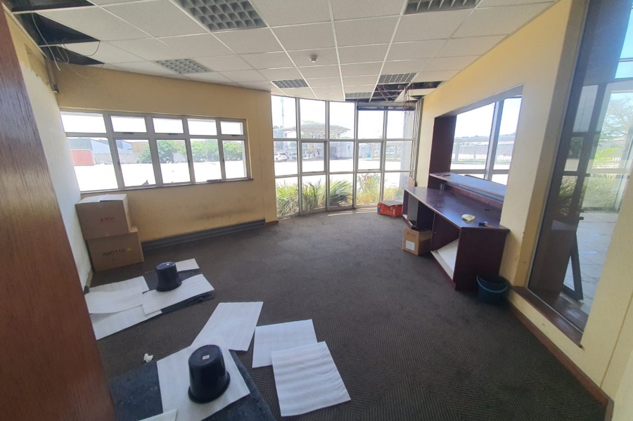 To Let commercial Property for Rent in Uitenhage Central Eastern Cape